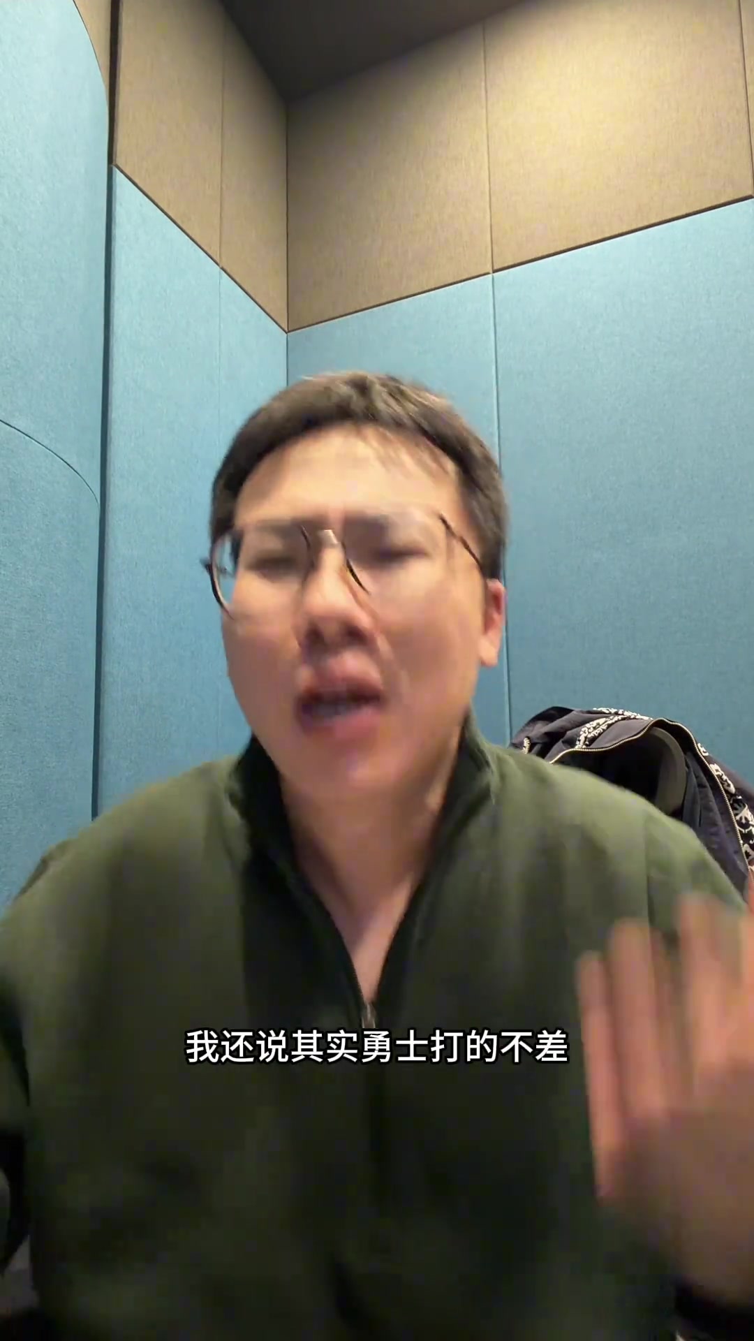 解说:库里找回圆柱体比找回三分手感更重要 库明加本场攻防俱佳 解说:库里找回圆柱体比找回三分手感更重要 库明加本场攻防俱佳